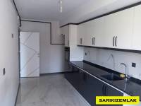 EDREMİT  KADIKÖY`DE SİTE İÇERİSİNDE 3+1 ARA KAT  ZEYTİNLİK MANZARALI 